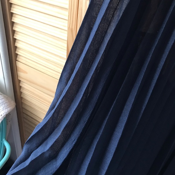 Stunning BCBG MAXAZRIA pleated dark blue dress - Picture 5 of 11